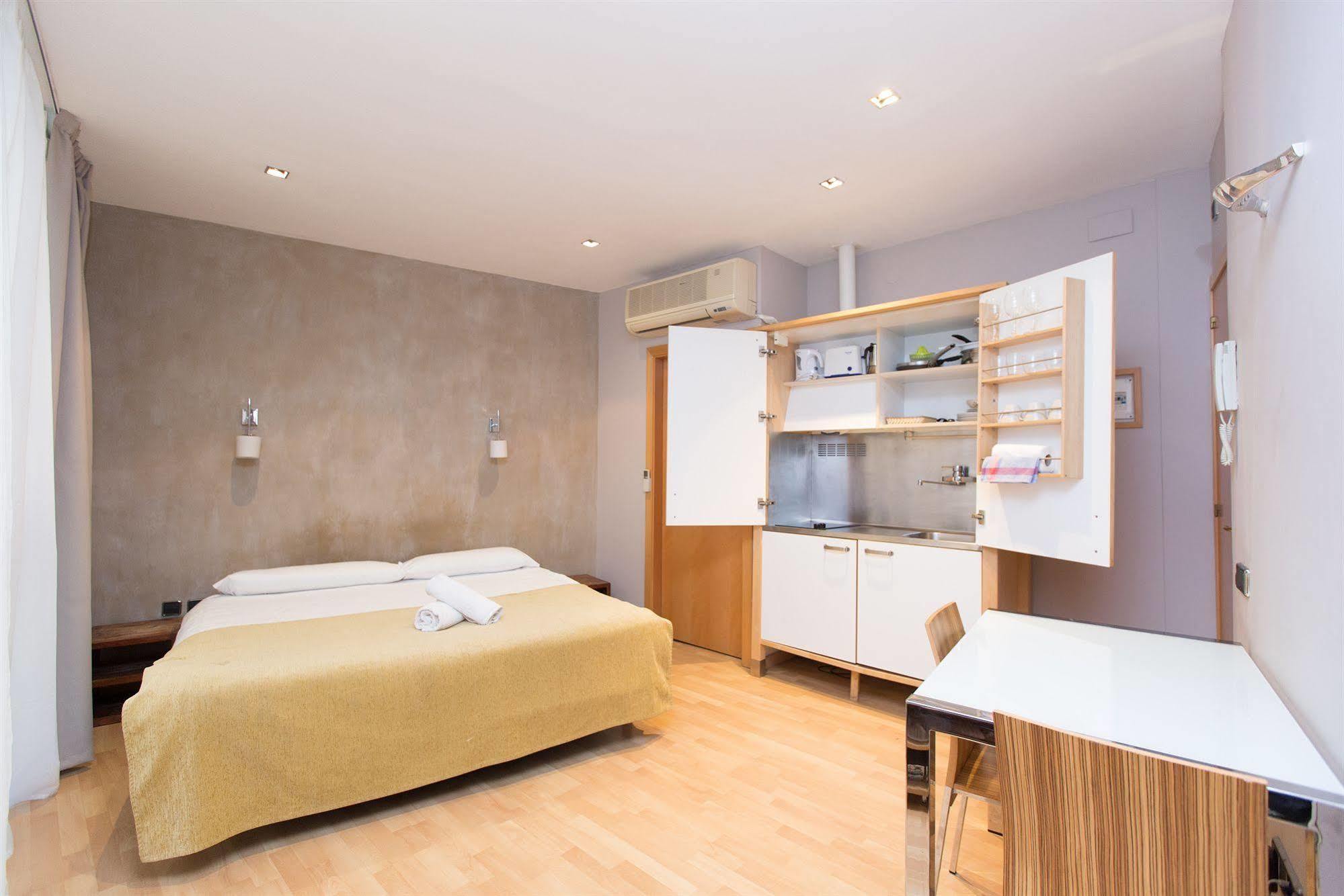 Ainb Born Tiradors Apartamento